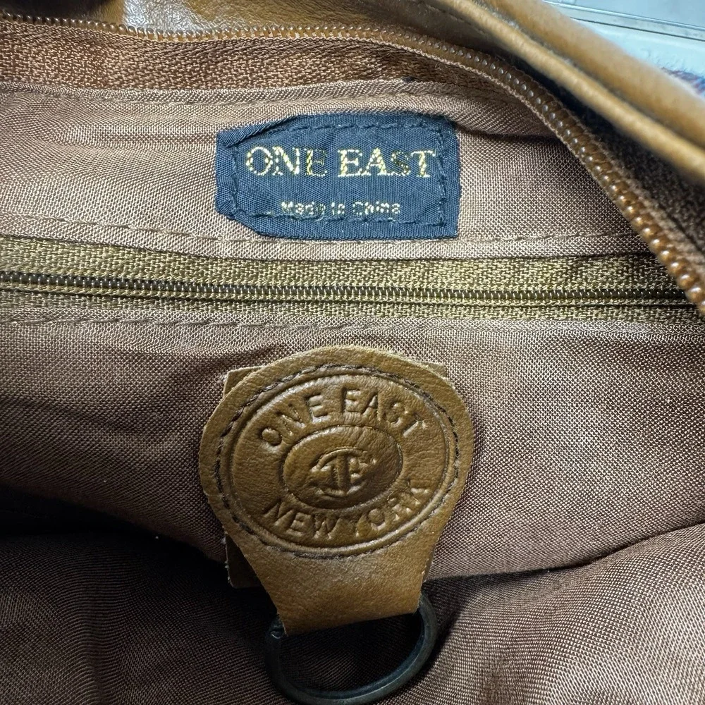 One East Carpet Bag Purse Tapestry Green Beige Canvas Med Zip Close Faux Leather